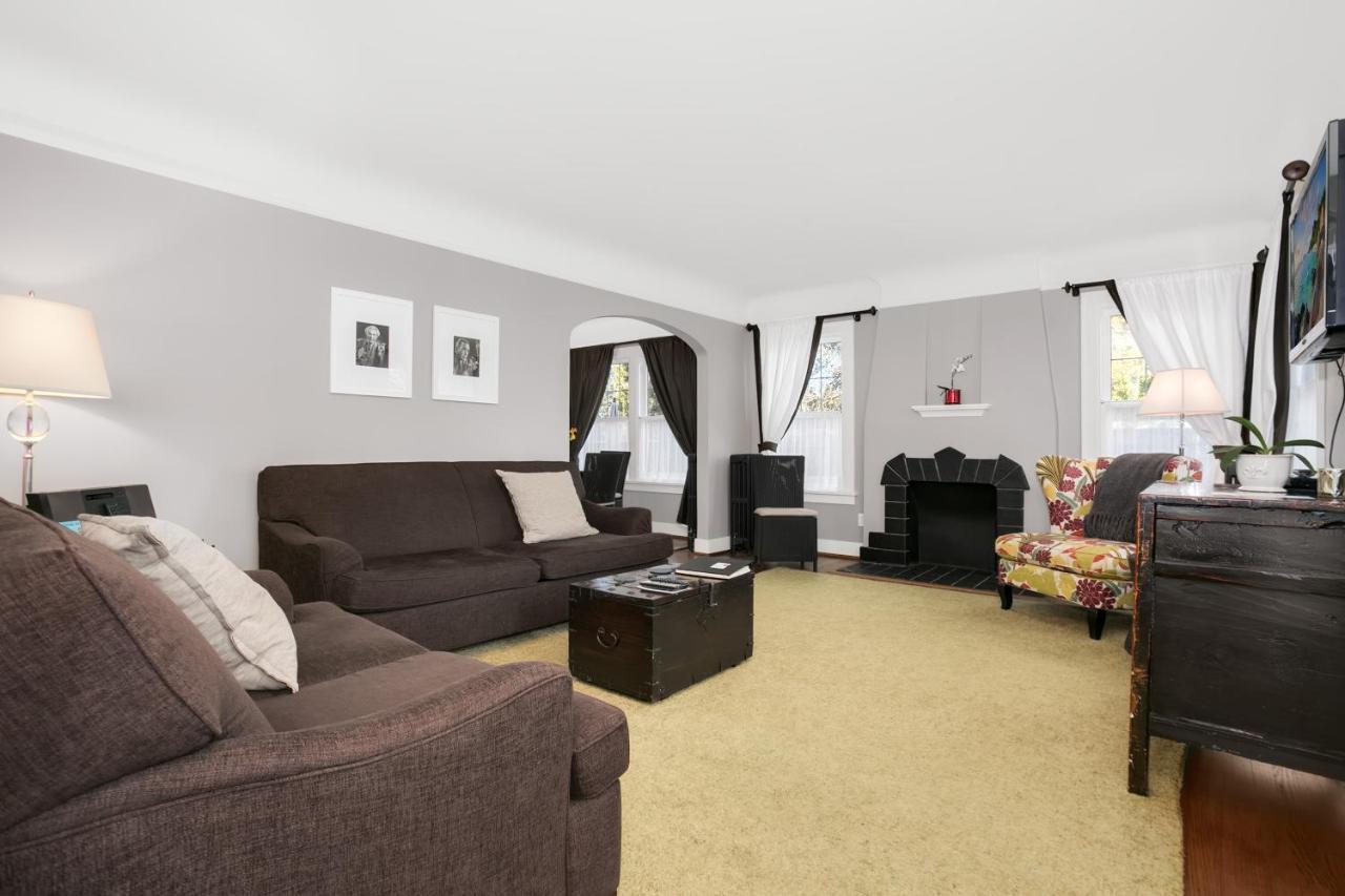 Chelsea Station Inn Сиатъл Екстериор снимка